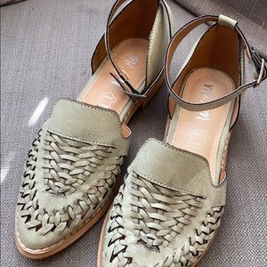 The Priscilla vintage hand-braided flats